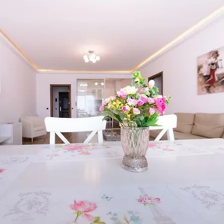 Apartman Isaran 3p Brassó